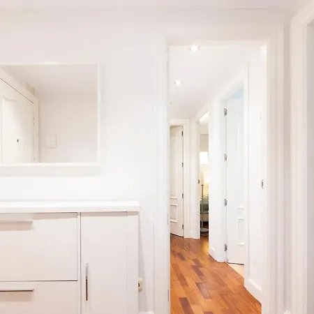 Well Located In The Old Town Apartment *