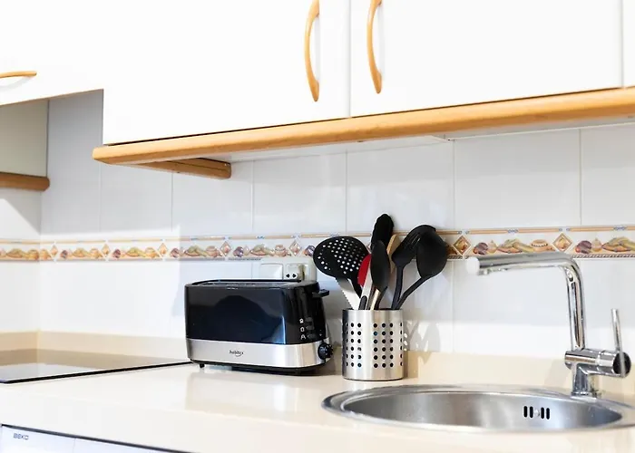 Well Located In The Old Town * Hondarribia