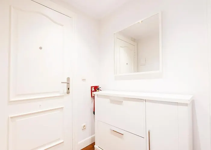 Well Located In The Old Town Apartment *